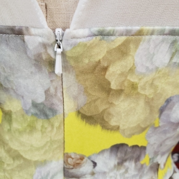 ASOS Floral peplum top sheer chest & shoulder Size 6 Coquette - Picture 3 of 9